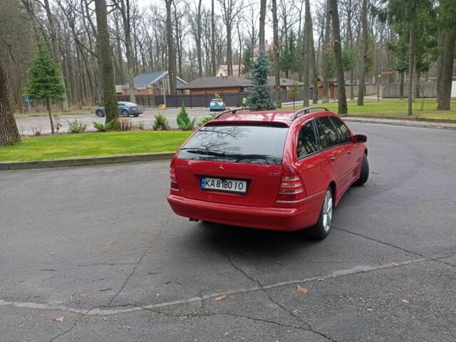 Красный Мерседес 220, объемом двигателя 2.1 л и пробегом 470 тыс. км за 6300 $, фото 6 на Automoto.ua