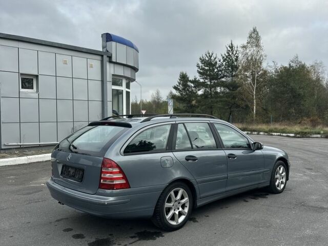 Мерседес 220, объемом двигателя 2.2 л и пробегом 321 тыс. км за 2550 $, фото 5 на Automoto.ua