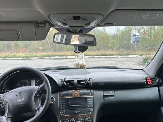 Мерседес 220, объемом двигателя 2.2 л и пробегом 321 тыс. км за 2550 $, фото 6 на Automoto.ua