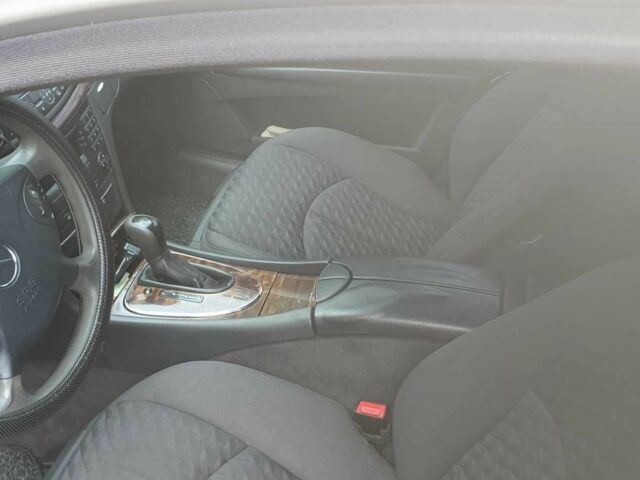 Серый Мерседес 220, объемом двигателя 2.2 л и пробегом 390 тыс. км за 3900 $, фото 8 на Automoto.ua