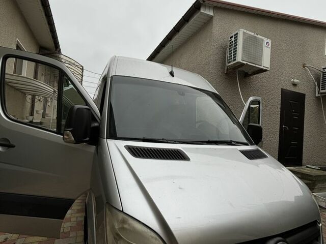 Сірий Мерседес 220, об'ємом двигуна 3 л та пробігом 3 тис. км за 15000 $, фото 3 на Automoto.ua