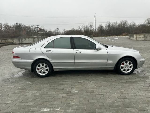 Серый Мерседес 220, объемом двигателя 0 л и пробегом 240 тыс. км за 3600 $, фото 4 на Automoto.ua