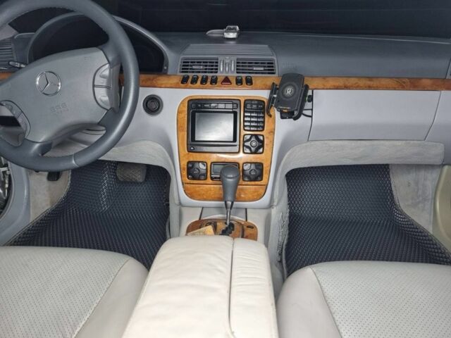 Серый Мерседес 220, объемом двигателя 4.3 л и пробегом 468 тыс. км за 5000 $, фото 6 на Automoto.ua