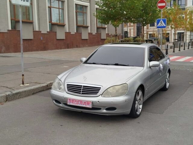 Серый Мерседес 220, объемом двигателя 4.3 л и пробегом 468 тыс. км за 5000 $, фото 1 на Automoto.ua