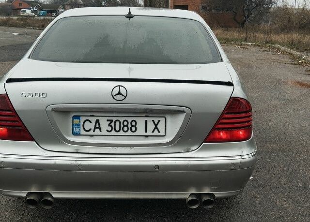 Серый Мерседес 220, объемом двигателя 5.8 л и пробегом 299 тыс. км за 3499 $, фото 6 на Automoto.ua
