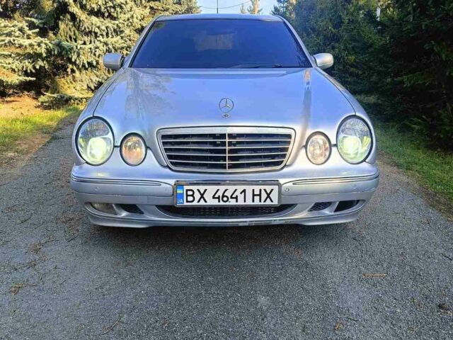 Сірий Мерседес 220, об'ємом двигуна 2.2 л та пробігом 346 тис. км за 3500 $, фото 1 на Automoto.ua