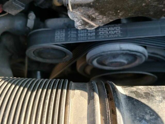 Серый Мерседес 220, объемом двигателя 2.2 л и пробегом 270 тыс. км за 3600 $, фото 11 на Automoto.ua