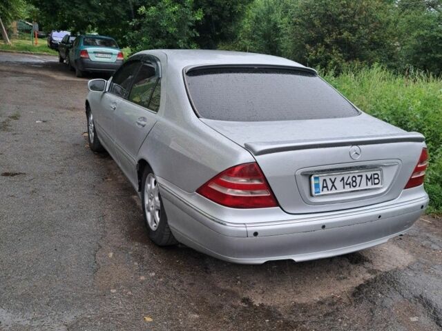 Серый Мерседес 220, объемом двигателя 3.2 л и пробегом 300 тыс. км за 5700 $, фото 11 на Automoto.ua