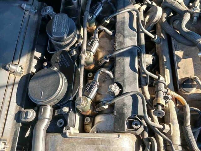 Серый Мерседес 220, объемом двигателя 2.2 л и пробегом 270 тыс. км за 3600 $, фото 10 на Automoto.ua