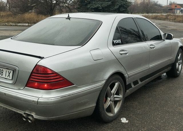 Серый Мерседес 220, объемом двигателя 5.8 л и пробегом 299 тыс. км за 3499 $, фото 7 на Automoto.ua