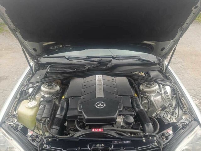 Сірий Мерседес 220, об'ємом двигуна 5 л та пробігом 300 тис. км за 6500 $, фото 2 на Automoto.ua