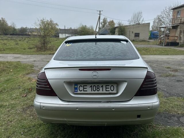 Серый Мерседес 220, объемом двигателя 2.1 л и пробегом 3 тыс. км за 4400 $, фото 4 на Automoto.ua