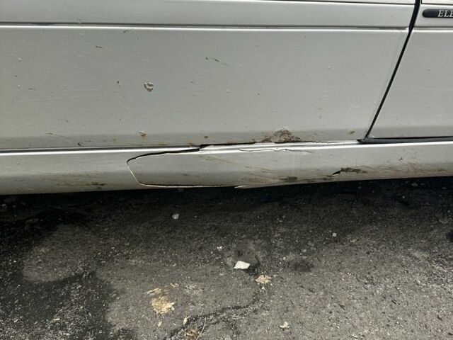 Серый Мерседес 220, объемом двигателя 2.1 л и пробегом 3 тыс. км за 4400 $, фото 6 на Automoto.ua