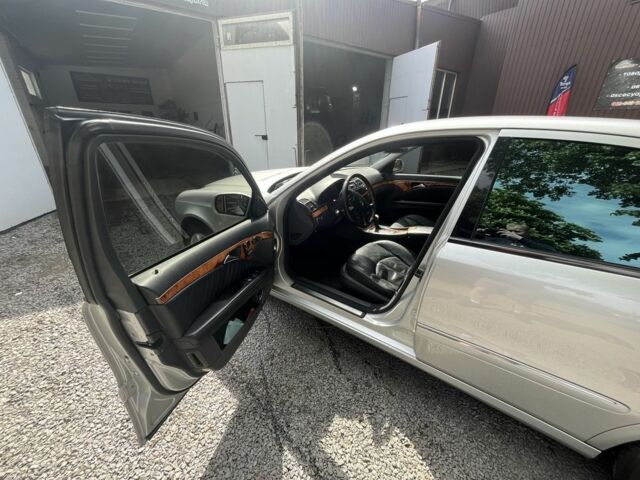 Сірий Мерседес 220, об'ємом двигуна 2.1 л та пробігом 420 тис. км за 6350 $, фото 12 на Automoto.ua