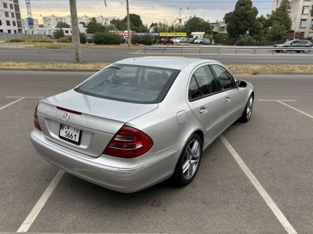 Серый Мерседес 220, объемом двигателя 2.1 л и пробегом 361 тыс. км за 7000 $, фото 6 на Automoto.ua