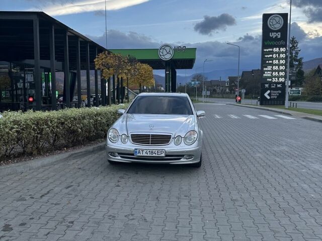 Серый Мерседес 220, объемом двигателя 2.1 л и пробегом 361 тыс. км за 8200 $, фото 7 на Automoto.ua