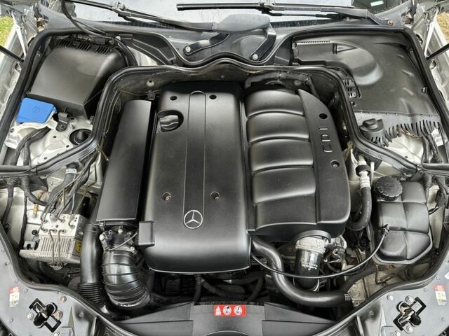 Серый Мерседес 220, объемом двигателя 2.1 л и пробегом 361 тыс. км за 8200 $, фото 1 на Automoto.ua