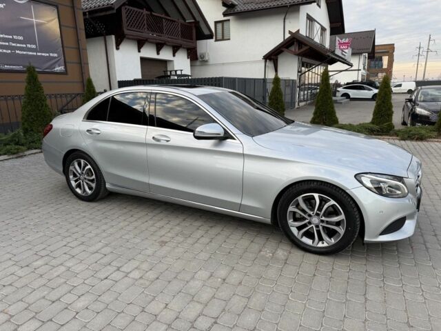 Сірий Мерседес 220, об'ємом двигуна 2.1 л та пробігом 188 тис. км за 23500 $, фото 10 на Automoto.ua