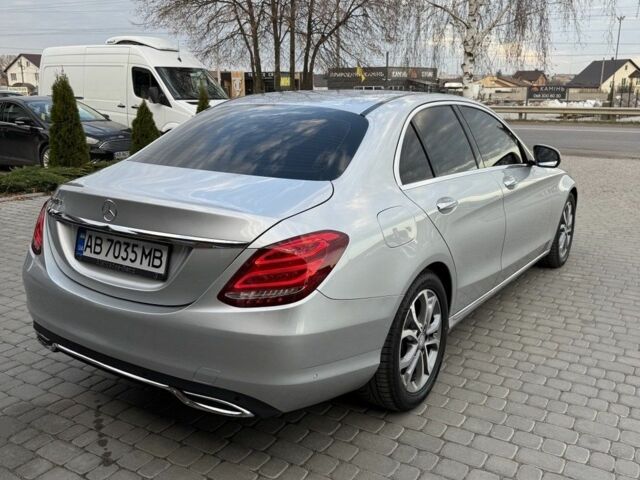 Сірий Мерседес 220, об'ємом двигуна 2.1 л та пробігом 188 тис. км за 23500 $, фото 22 на Automoto.ua