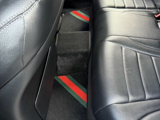 Сірий Мерседес 220, об'ємом двигуна 2.1 л та пробігом 188 тис. км за 23500 $, фото 18 на Automoto.ua