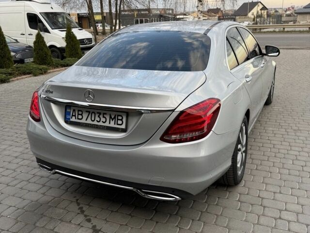 Сірий Мерседес 220, об'ємом двигуна 2.1 л та пробігом 188 тис. км за 23500 $, фото 20 на Automoto.ua