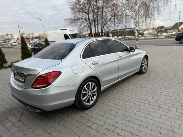 Сірий Мерседес 220, об'ємом двигуна 2.1 л та пробігом 188 тис. км за 23500 $, фото 9 на Automoto.ua