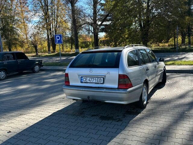 Серый Мерседес 220, объемом двигателя 2.2 л и пробегом 330 тыс. км за 2400 $, фото 3 на Automoto.ua