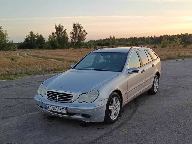 Сірий Мерседес 220, об'ємом двигуна 2.1 л та пробігом 494 тис. км за 3900 $, фото 16 на Automoto.ua