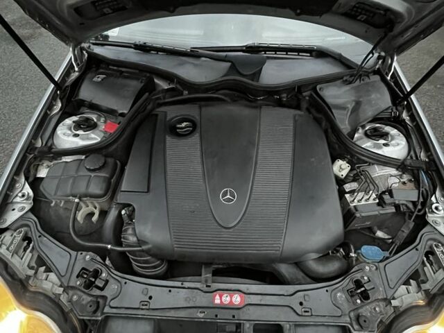 Серый Мерседес 220, объемом двигателя 2.2 л и пробегом 360 тыс. км за 3117 $, фото 6 на Automoto.ua