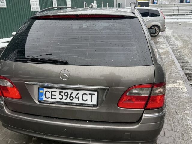 Сірий Мерседес 220, об'ємом двигуна 2.1 л та пробігом 360 тис. км за 10034 $, фото 7 на Automoto.ua