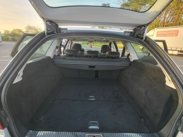 Серый Мерседес 220, объемом двигателя 2.1 л и пробегом 383 тыс. км за 8800 $, фото 18 на Automoto.ua