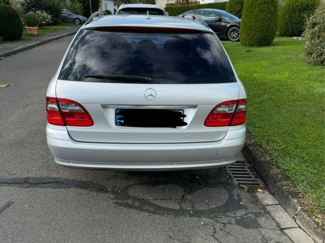 Серый Мерседес 220, объемом двигателя 2.2 л и пробегом 370 тыс. км за 6500 $, фото 21 на Automoto.ua