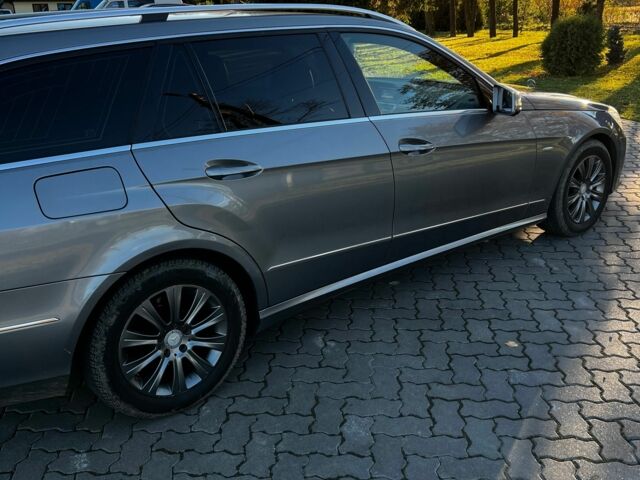 Мерседес 220 2011 в Коломые на Automoto.ua Серый Мерседес 220, объемом двигателя 2.1 л и пробегом 310 тыс. км за 11000 $, фото 4 на Automoto.ua
