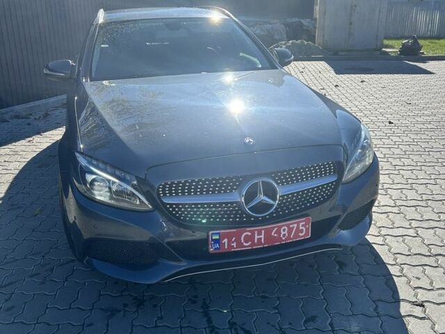 Серый Мерседес 220, объемом двигателя 2.2 л и пробегом 260 тыс. км за 17100 $, фото 3 на Automoto.ua