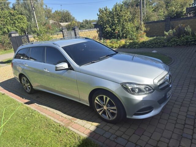 Серый Мерседес 220, объемом двигателя 2.1 л и пробегом 359 тыс. км за 18500 $, фото 7 на Automoto.ua