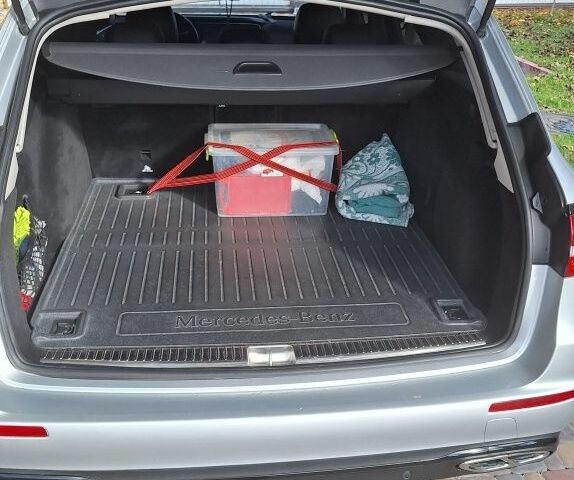 Серый Мерседес 220, объемом двигателя 2 л и пробегом 183 тыс. км за 20500 $, фото 4 на Automoto.ua