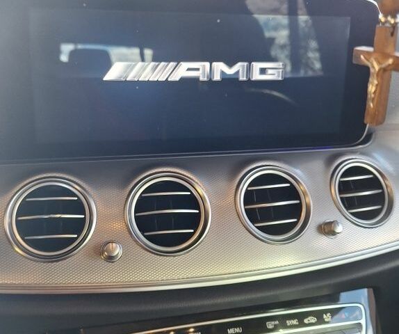 Серый Мерседес 220, объемом двигателя 2 л и пробегом 183 тыс. км за 20500 $, фото 6 на Automoto.ua