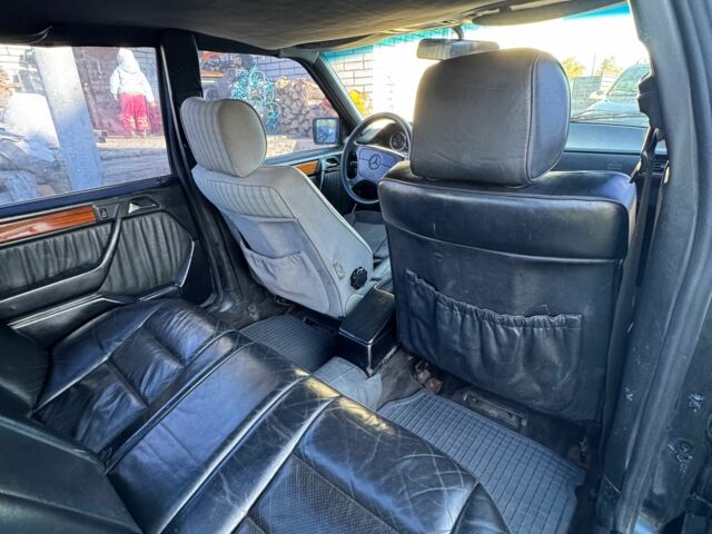 Синій Мерседес 220, об'ємом двигуна 2.2 л та пробігом 3 тис. км за 2000 $, фото 9 на Automoto.ua