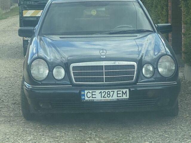 Синій Мерседес 220, об'ємом двигуна 2.2 л та пробігом 370 тис. км за 3500 $, фото 6 на Automoto.ua