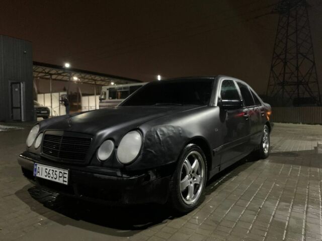 Синій Мерседес 220, об'ємом двигуна 2 л та пробігом 350 тис. км за 2450 $, фото 3 на Automoto.ua