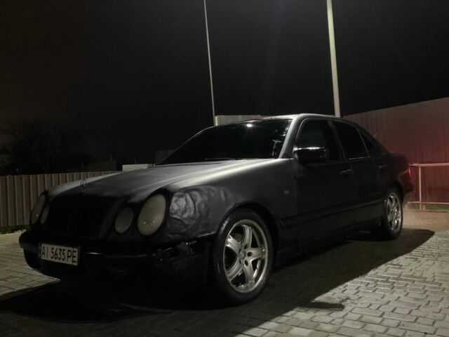 Синій Мерседес 220, об'ємом двигуна 2 л та пробігом 350 тис. км за 2450 $, фото 7 на Automoto.ua