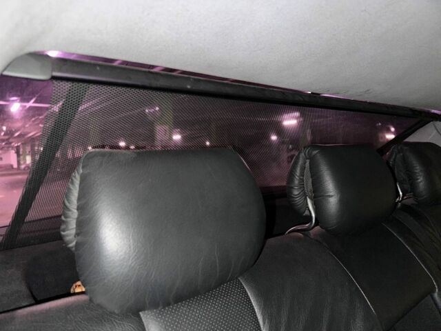 Синий Мерседес 220, объемом двигателя 4.3 л и пробегом 19 тыс. км за 3999 $, фото 4 на Automoto.ua