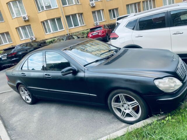 Синий Мерседес 220, объемом двигателя 4.3 л и пробегом 250 тыс. км за 3500 $, фото 3 на Automoto.ua
