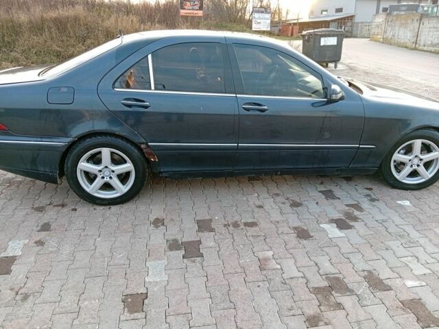 Синий Мерседес 220, объемом двигателя 3 л и пробегом 300 тыс. км за 2500 $, фото 7 на Automoto.ua