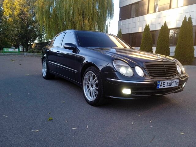 Синий Мерседес 220, объемом двигателя 2.1 л и пробегом 425 тыс. км за 6999 $, фото 1 на Automoto.ua