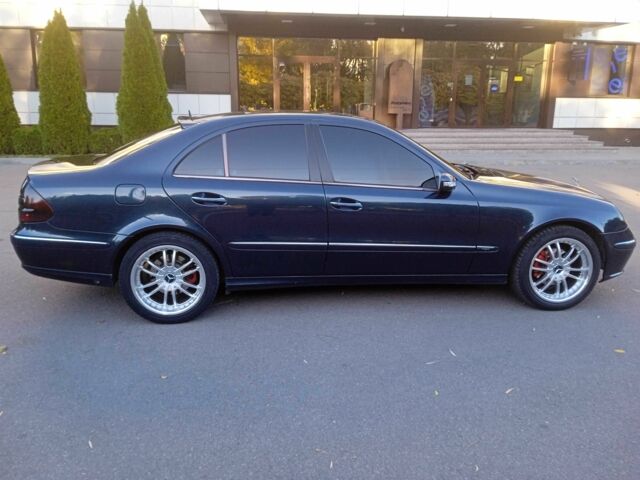 Синий Мерседес 220, объемом двигателя 2.1 л и пробегом 425 тыс. км за 6999 $, фото 2 на Automoto.ua