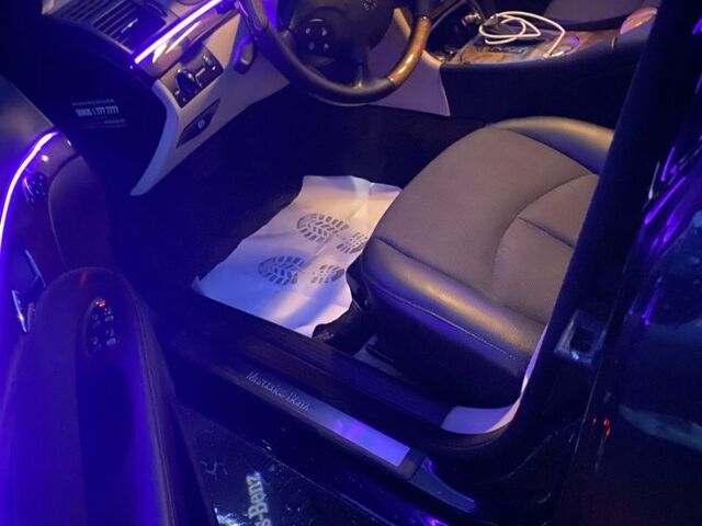 Синий Мерседес 220, объемом двигателя 2.1 л и пробегом 197 тыс. км за 11000 $, фото 6 на Automoto.ua