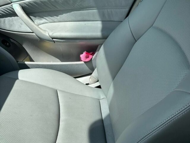 Синий Мерседес 220, объемом двигателя 2.1 л и пробегом 518 тыс. км за 4659 $, фото 8 на Automoto.ua