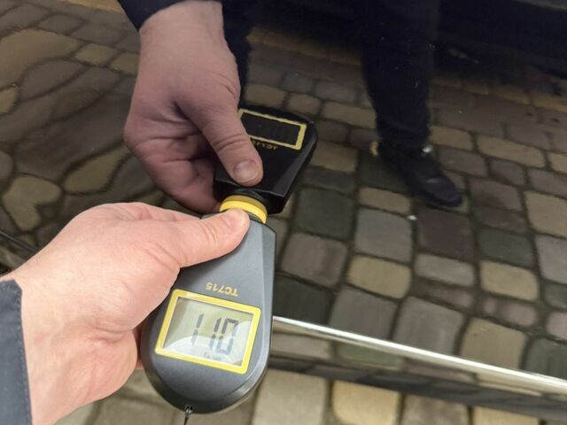 Синий Мерседес 220, объемом двигателя 2.1 л и пробегом 275 тыс. км за 12855 $, фото 11 на Automoto.ua