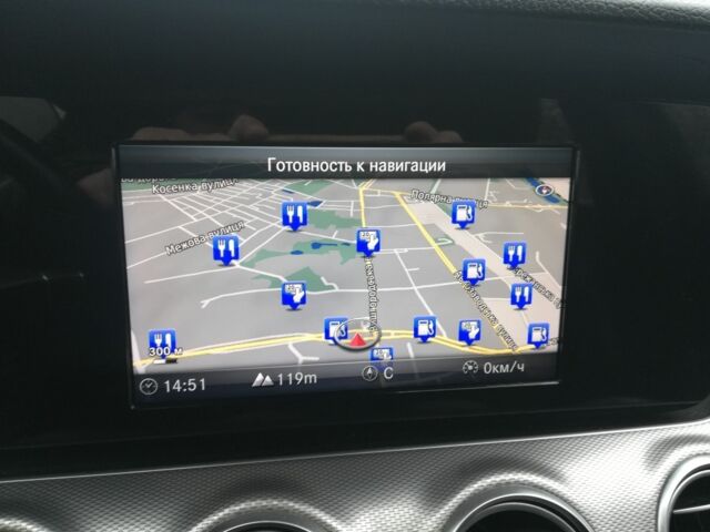 Синій Мерседес 220, об'ємом двигуна 2 л та пробігом 333 тис. км за 16990 $, фото 10 на Automoto.ua